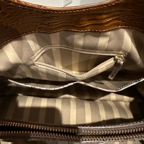 💞Brahmin Large Satchel, Matching Wallet💞Make Offer!!! - Picture 5 of 13